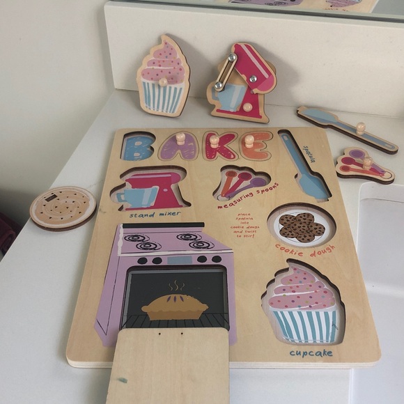 Two Melissa & Doug Bake Wooden and Sweet treats  Knob Puzzles. - Picture 5 of 7